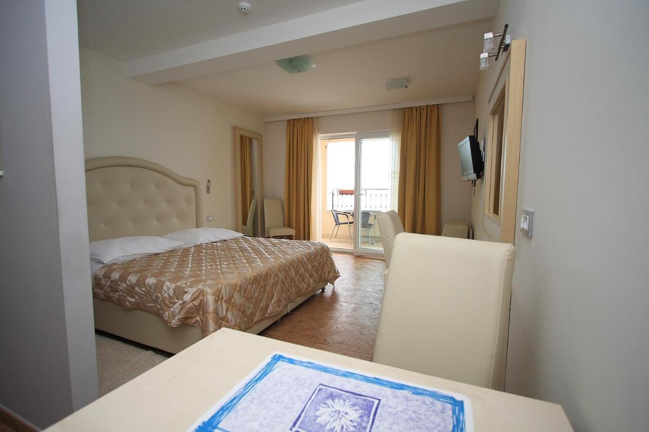 Aparthotel Natalia بودغورا المظهر الخارجي الصورة